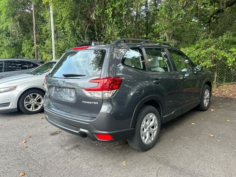 Used 2023 Subaru Forester AWD/4WD image 5
