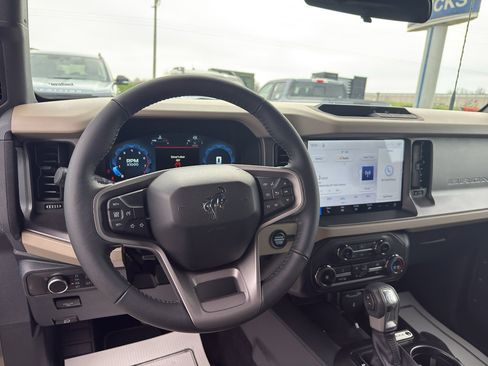 New 2026 Ford Bronco Big Bend AWD/4WD image 9