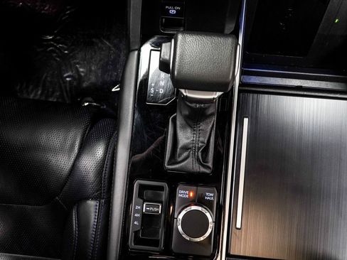 Used 2024 Toyota Sequoia Platinum image 26