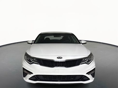 Used 2019 Kia Optima LX image 2