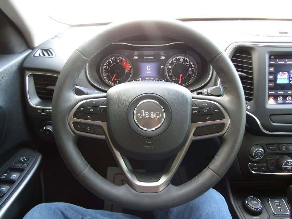 Used 2022 Jeep Cherokee Latitude Lux AWD/4WD image 23