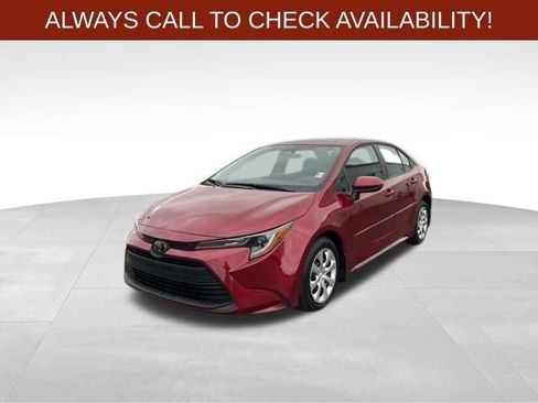 Used 2024 Toyota Corolla LE image 3