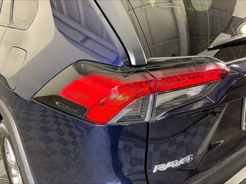 Used 2025 Toyota RAV4 XLE AWD/4WD image 38