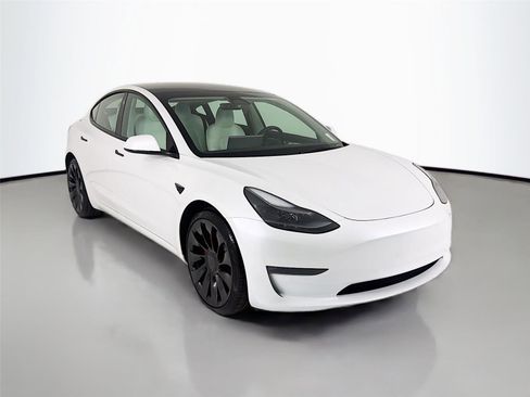 Used 2023 Tesla Model 3 Performance image 25