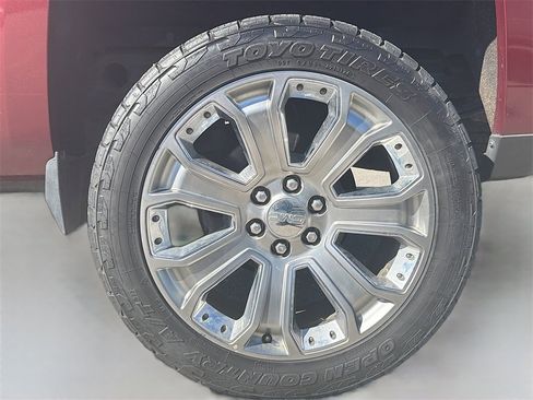 Used 2015 Chevrolet Silverado 1500 LTZ w/ LTZ Plus Package image 27