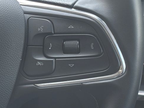 Used 2025 Buick Encore GX Preferred FWD image 13