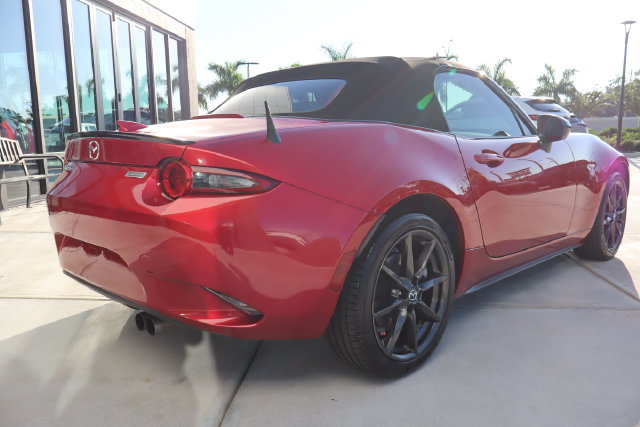 Used 2016 MAZDA MX-5 Miata Club RWD image 3