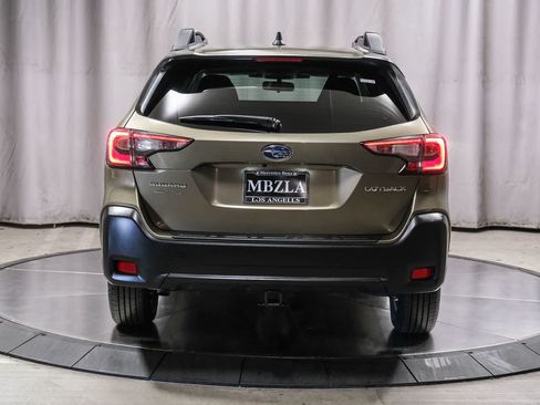 Used 2024 Subaru Outback Premium AWD/4WD image 3