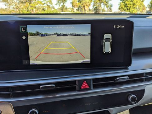 Certified 2025 Kia Sorento S w/ Panoramic Sunroof Package image 24