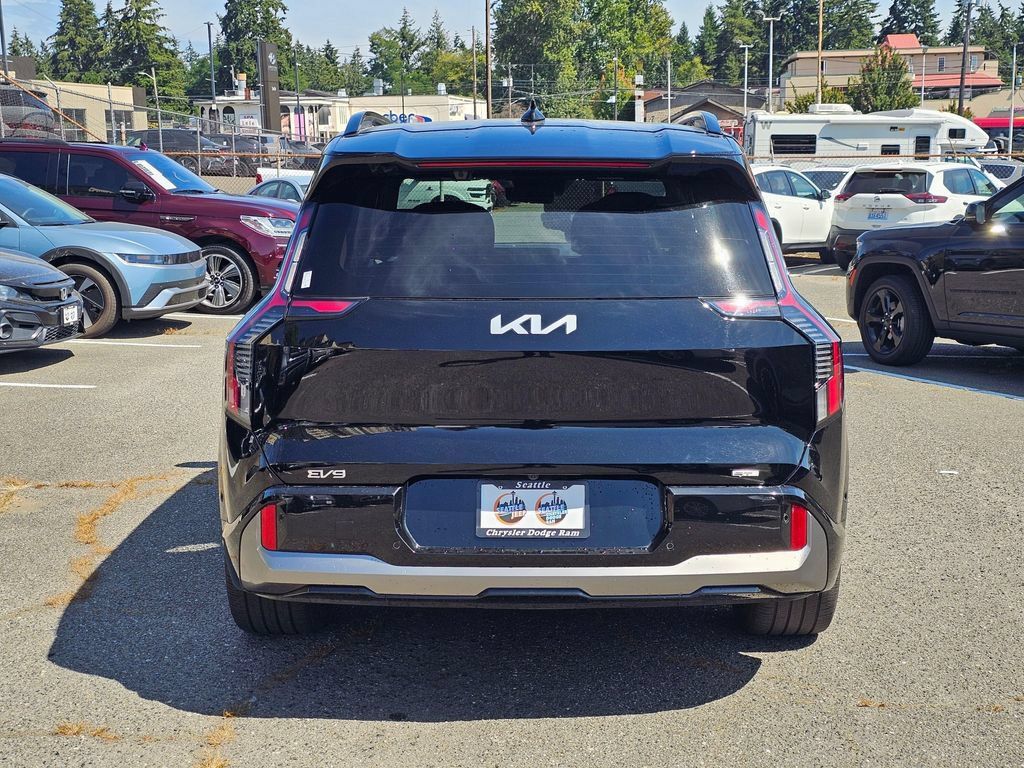 Used 2024 Kia EV9 GT-Line AWD/4WD image 6