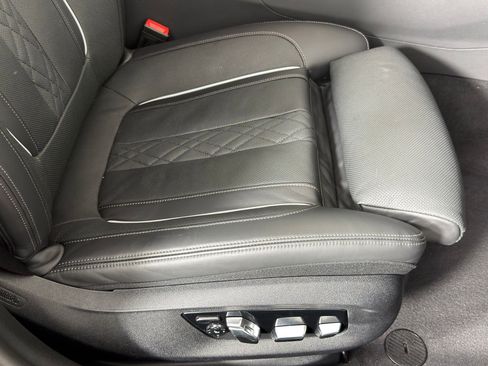 Certified 2023 BMW M550i xDrive w/ Executive Package image 34