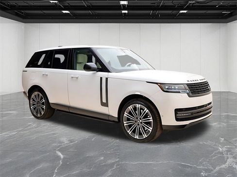Used 2025 Land Rover Range Rover Autobiography image 17