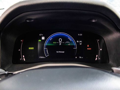 Used 2025 Toyota Camry SE image 41