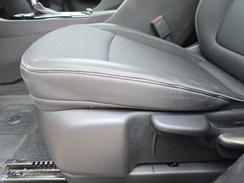 Used 2024 Buick Encore GX Preferred FWD image 30
