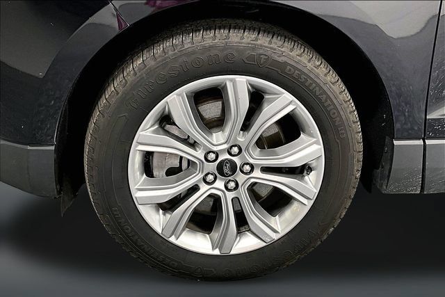Used 2023 Ford Edge Titanium w/ Cargo Accessory Package AWD/4WD image 29