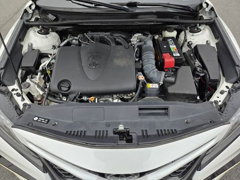 Used 2021 Toyota Camry XSE image 32