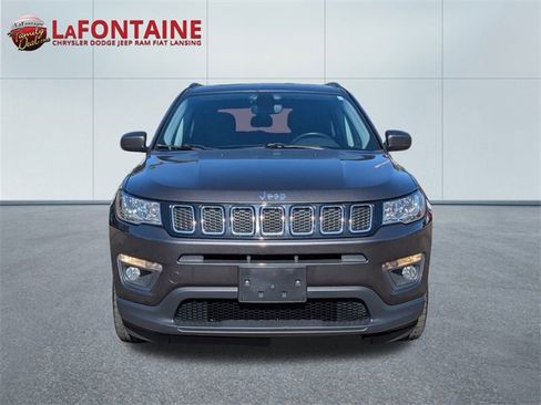 Used 2019 Jeep Compass Latitude image 8