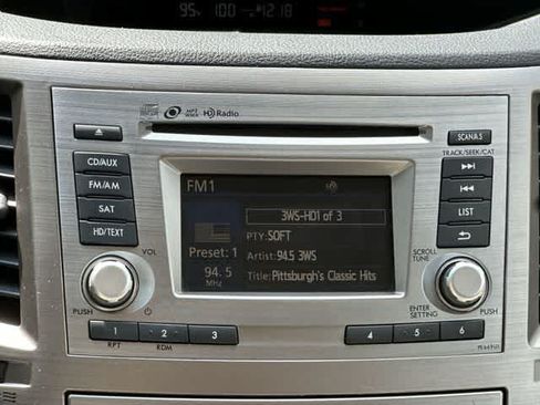 Used 2014 Subaru Legacy 2.5i Premium AWD/4WD image 10