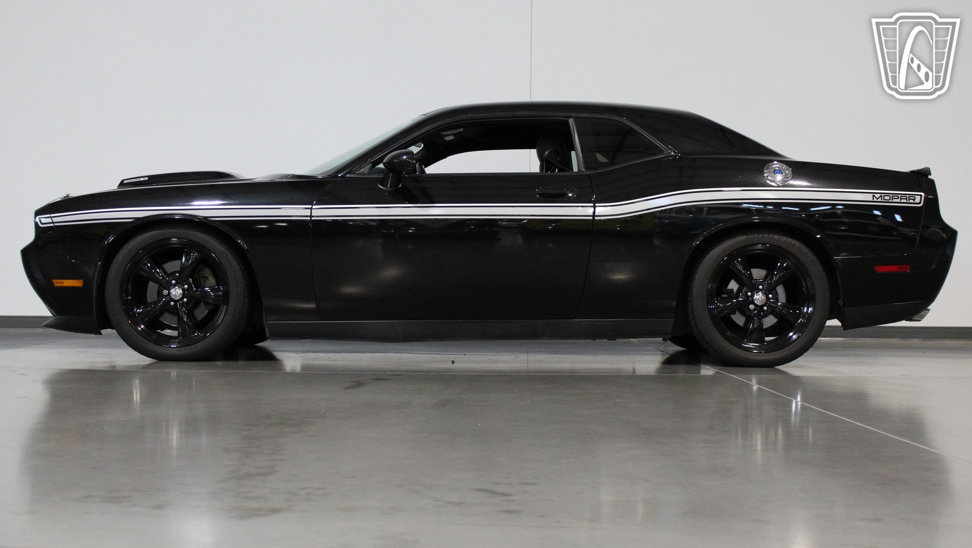 Used 2010 Dodge Challenger R/T w/ Mopar 10 Pkg RWD image 37