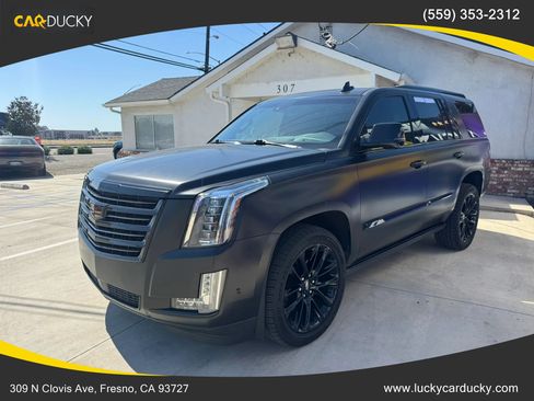Used 2019 Cadillac Escalade Platinum w/ Escalade Sport Edition AWD/4WD image 7