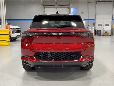 New 2026 Chevrolet Equinox EV RS image 5