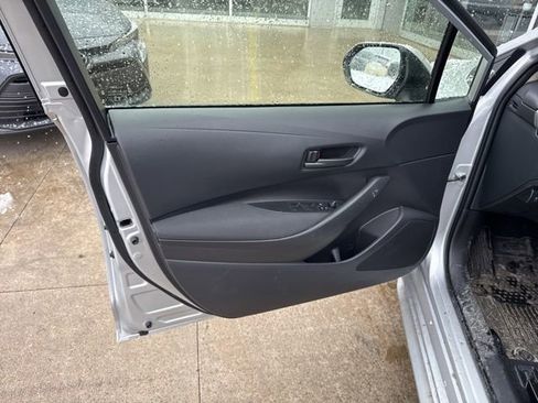 Used 2025 Toyota Corolla LE w/ LE Premium Package image 22