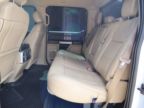 Used 2019 Ford F250 Lariat w/ Lariat Value Package image 24