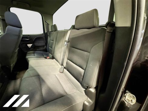 Used 2019 Chevrolet Silverado 1500 LT image 24