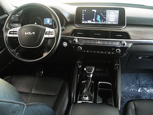 Certified 2022 Kia Telluride EX w/ EX Premium Package image 2
