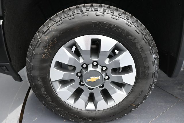 New 2026 Chevrolet Silverado 2500 Custom w/ Custom Value Package AWD/4WD image 17