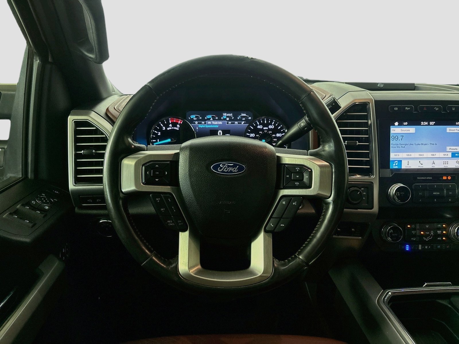 Used 2019 Ford F250 Platinum w/ Platinum Ultimate Package AWD/4WD image 11