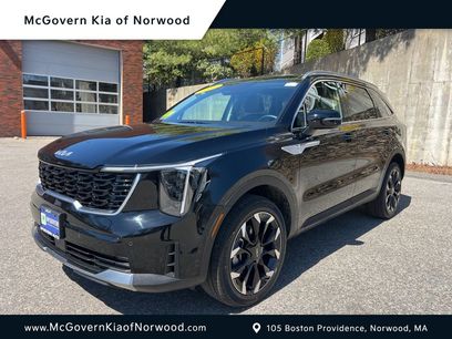 Certified 2025 Kia Sorento EX w/ Panoramic Sunroof Package
