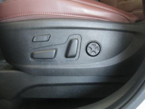 Used 2024 Kia Telluride SX Prestige image 12