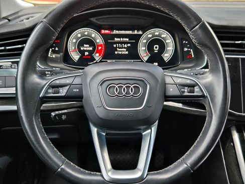 Used 2021 Audi Q8 Premium Plus AWD/4WD image 21