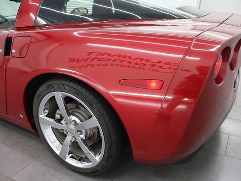 Used 2009 Chevrolet Corvette Coupe w/ Preferred Equipment Group RWD image 25