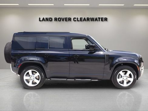 Used 2025 Land Rover Defender 110 S AWD/4WD image 6