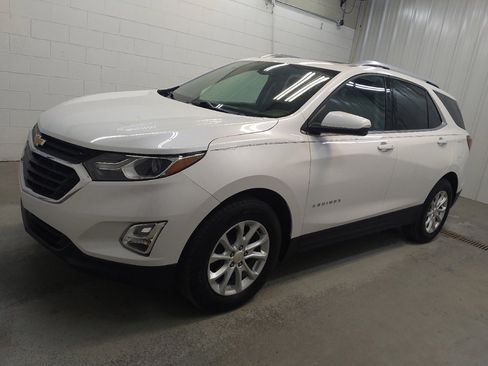 Used 2019 Chevrolet Equinox LT FWD image 2