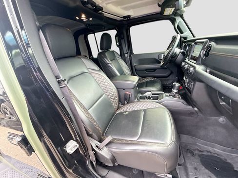 Used 2021 Jeep Gladiator Overland AWD/4WD image 32