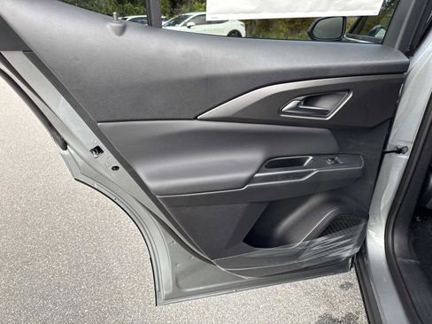 New 2026 Chevrolet Equinox EV LT image 9