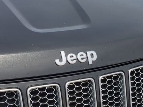 Used 2015 Jeep Grand Cherokee Summit w/ Platinum Series Group AWD/4WD image 11