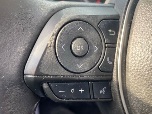 Used 2022 Toyota Corolla Cross LE image 26