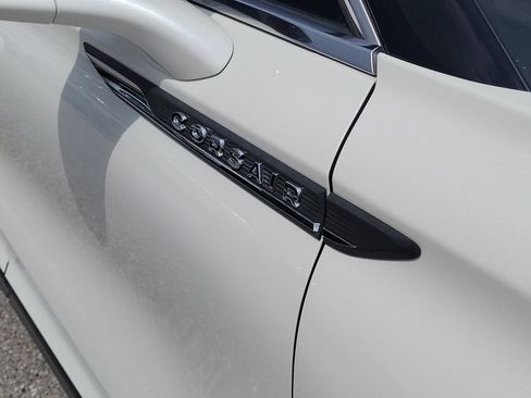 Used 2024 Lincoln Corsair FWD image 8