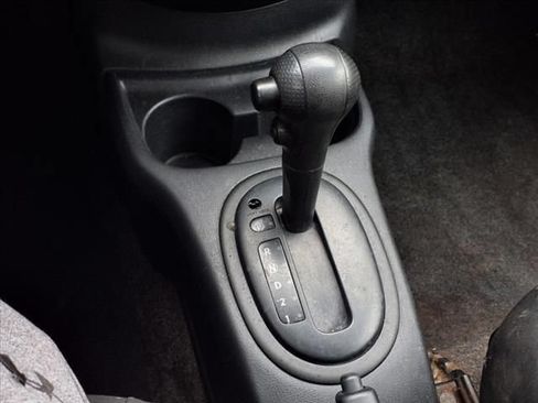 Used 2015 Nissan Versa S FWD image 34