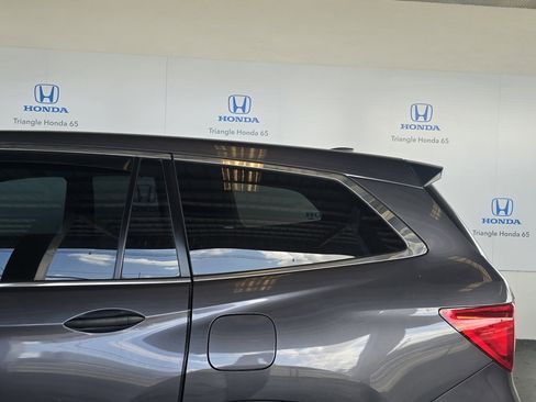 Used 2019 Honda Pilot LX image 32