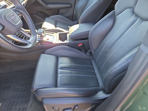 Used 2023 Audi SQ5 Prestige w/ Prestige Package image 5