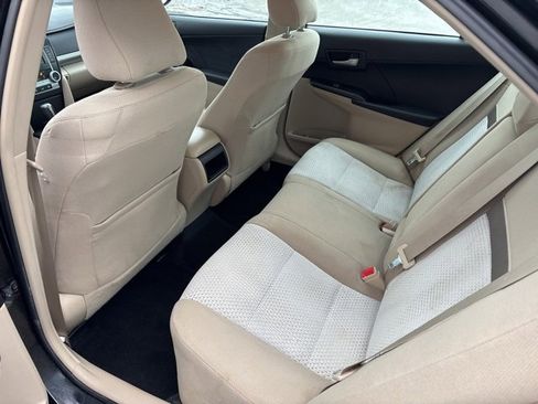 Used 2012 Toyota Camry SE image 23