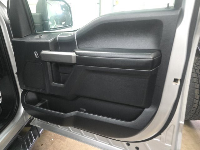Used 2019 Ford F150 XLT w/ Equipment Group 302A Luxury AWD/4WD image 5