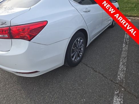 Used 2019 Acura TLX image 10