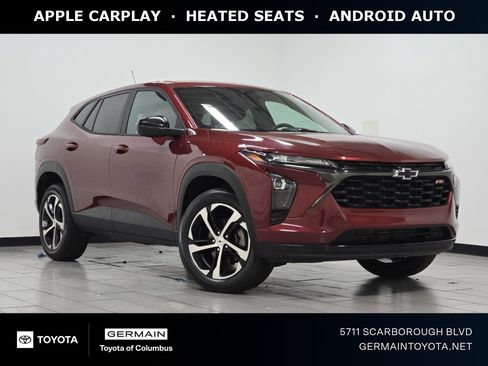 Used 2024 Chevrolet Trax RS FWD image 1