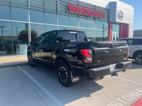 Certified 2021 Nissan Titan PRO-4X w/ Pro-4x Convenience Package AWD/4WD image 7